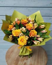 Букет цветов из:  Альстромерии и Розы в Голышманово
