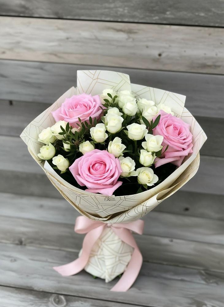 Букет цветов из: Розы в Голышманово