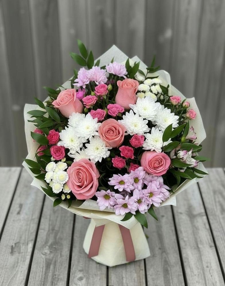 Букет цветов из: Альстромерии, Гвоздики, Розы и Хризантемы в Голышманово