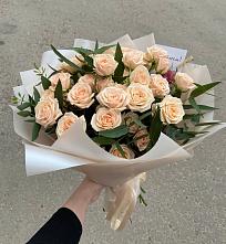 Букет Кремовые розы Латте в Голышманово