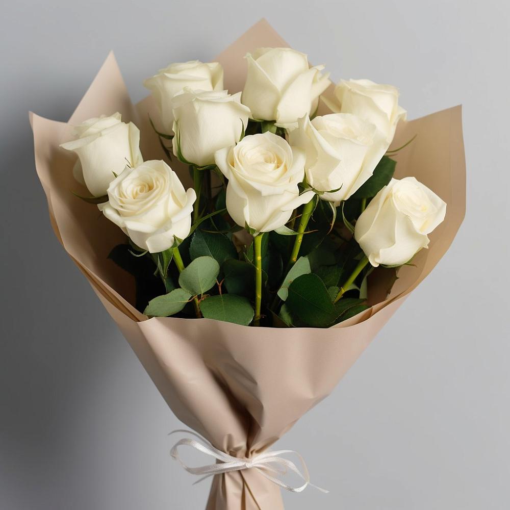 Букет 9 Белых роз Эдлесс Лав в Голышманово