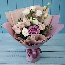 Букет цветов из:  Розы и Лизиантусы в Голышманово