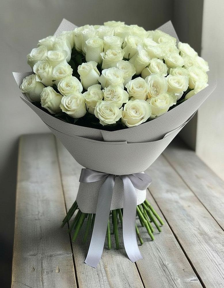 Букет 35 Белых роз в Голышманово