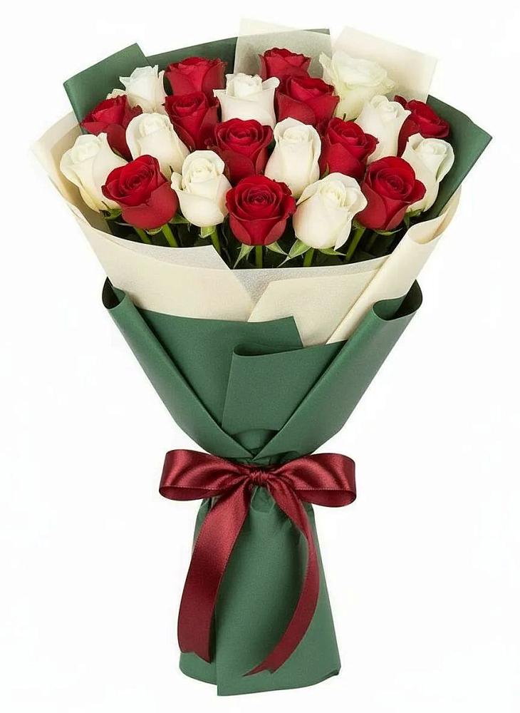 Букет Микс из красных и белых роз в Голышманово