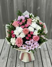 Букет цветов из:  Альстромерии, Гвоздики, Розы и Хризантемы в Голышманово