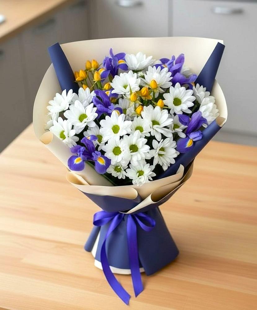 Букет цветов из: Розы, Ирисы и Хризантемы в Голышманово